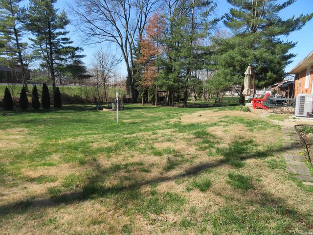 3213 Aspen Drive, Evansville, IN 47711