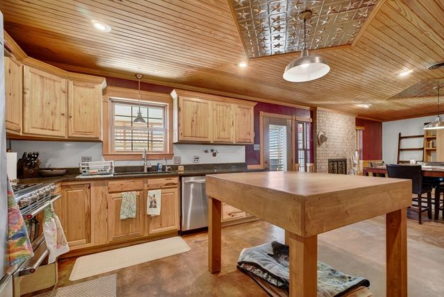 4413 Tanforan Ave, Midland, TX 79707