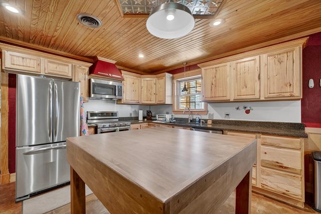 4413 Tanforan Ave, Midland, TX 79707