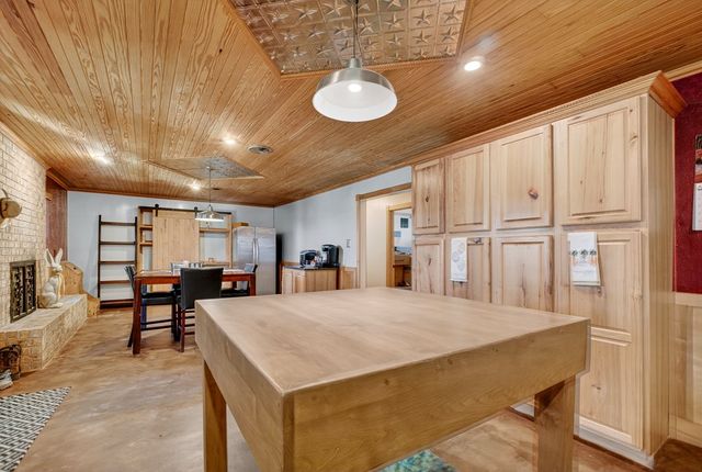 4413 Tanforan Ave, Midland, TX 79707