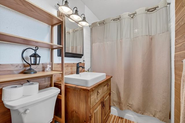 4413 Tanforan Ave, Midland, TX 79707