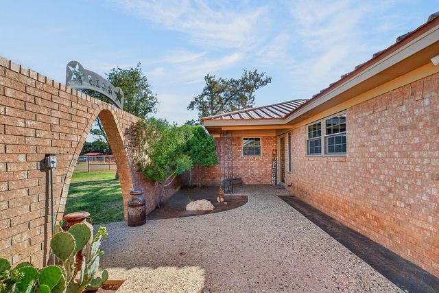 4413 Tanforan Ave, Midland, TX 79707