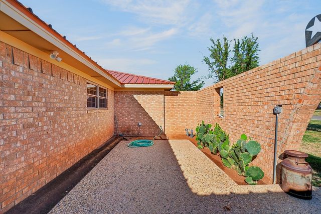 4413 Tanforan Ave, Midland, TX 79707