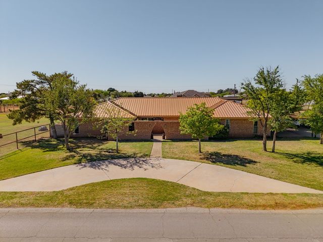 4413 Tanforan Ave, Midland, TX 79707