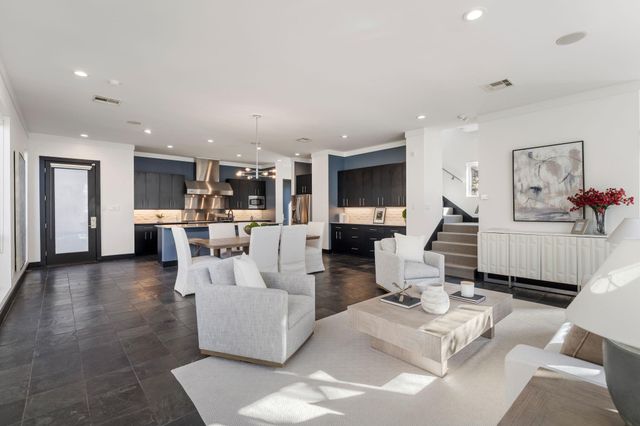 162 Vieux Carre Drive, Houston, TX 77009