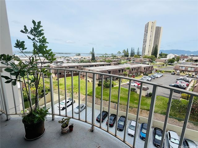 98-1038 Moanalua Road 7-803, Aiea, HI 96701