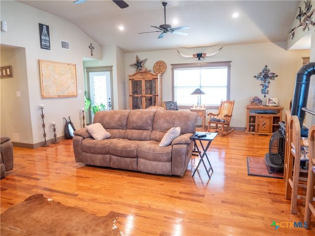 1704 Jackson Street, Port Lavaca, TX 77979