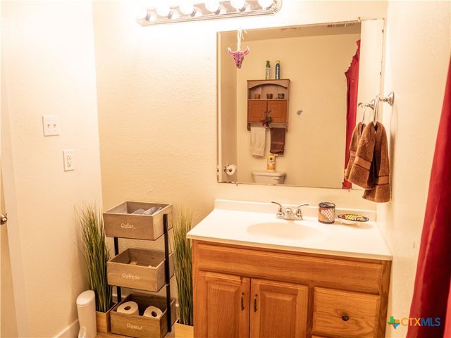 1704 Jackson Street, Port Lavaca, TX 77979