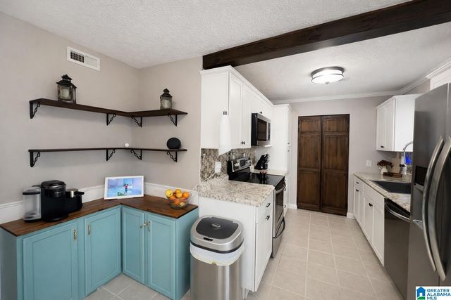 6598 COUNTY ROAD 38, Jemison, AL 35085