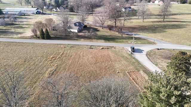 531 Ferguson Hill Rd, Lafayette, TN 37083