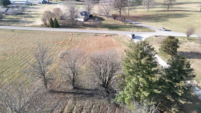 531 Ferguson Hill Rd, Lafayette, TN 37083
