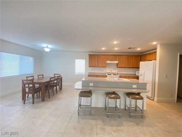 274 Broken Par Drive, Las Vegas, NV 89148