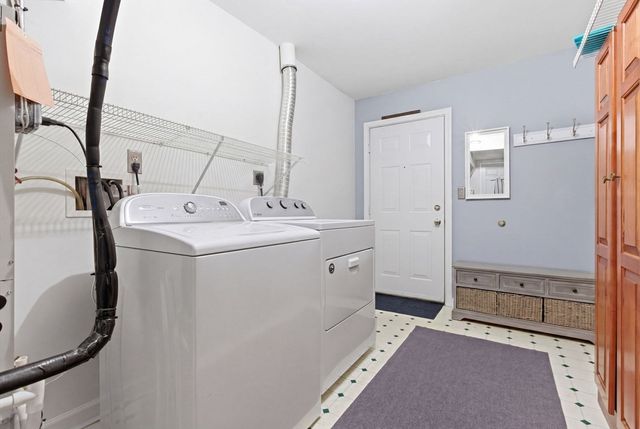 812 Gazebo Circle 812, Reading, MA 01867