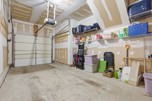 812 Gazebo Circle 812, Reading, MA 01867