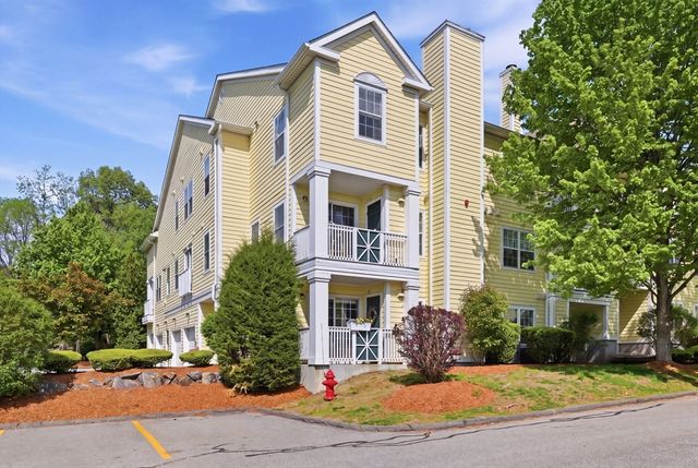 812 Gazebo Circle 812, Reading, MA 01867