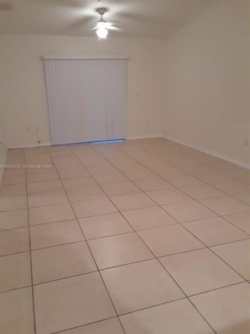 3828 SW 48th Ave D-27, Pembroke Park, FL 33023