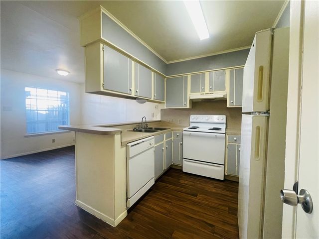 6510 Pharaoh Dr A, Corpus Christi, TX 78412