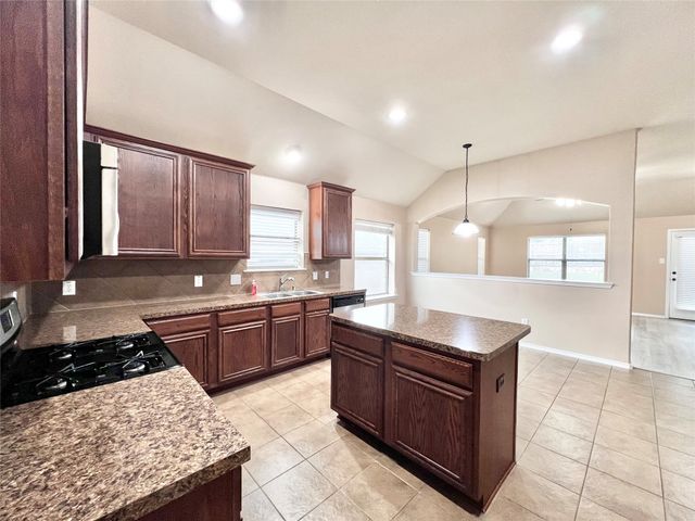 5204 Bear Valley Drive, Mckinney, TX 75071