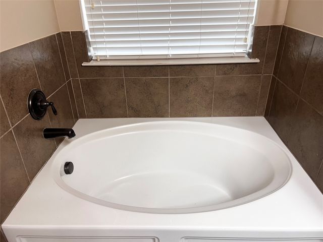 5204 Bear Valley Drive, Mckinney, TX 75071