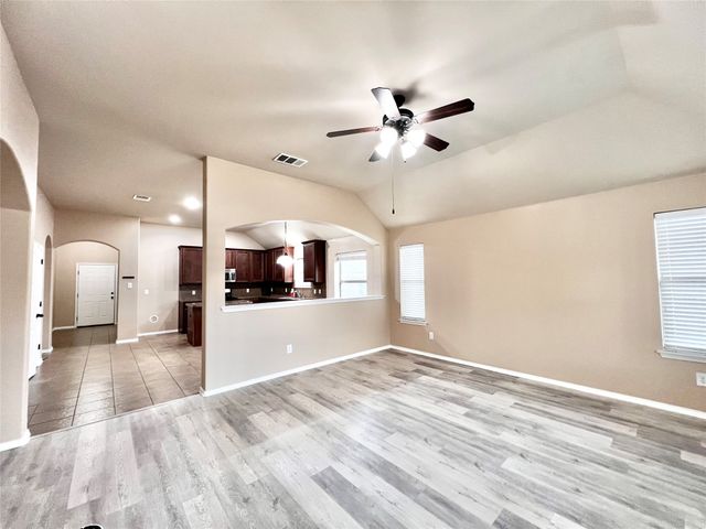 5204 Bear Valley Drive, Mckinney, TX 75071