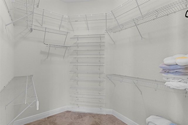 5075 NEPTUNE CIRCLE, Oxford, FL 34484