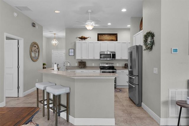 5075 NEPTUNE CIRCLE, Oxford, FL 34484
