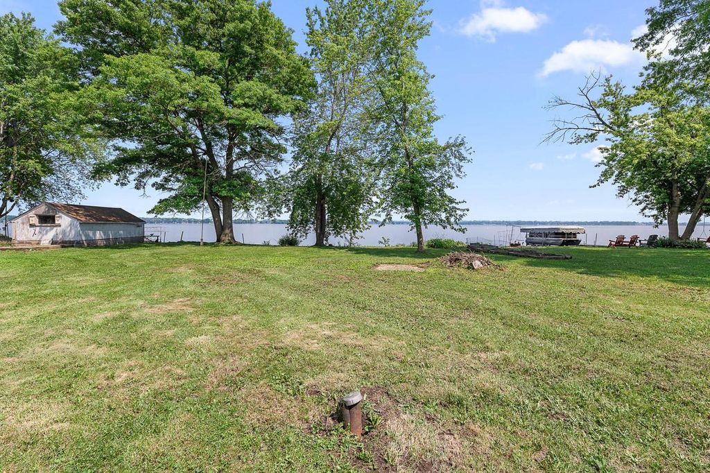 W9475 Stone Ledge ROAD, Beaver Dam, WI 53916