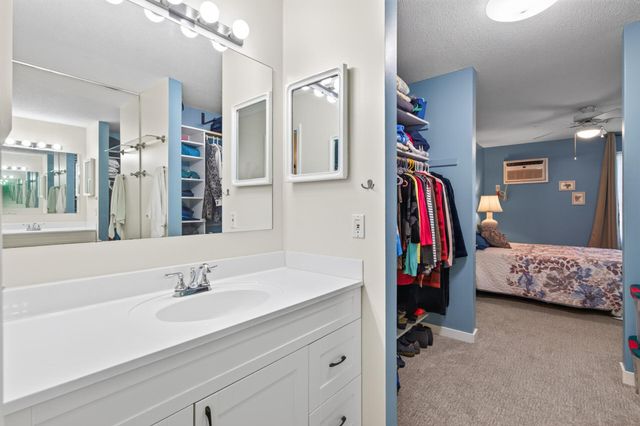 4820 Park Commons Drive 138, Saint Louis Park, MN 55416