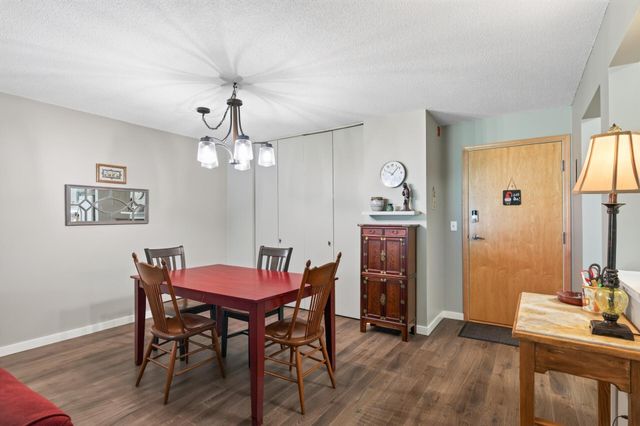 4820 Park Commons Drive 138, Saint Louis Park, MN 55416