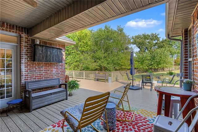 13187 Rusty Blackhaw Court, Springdale, AR 72762