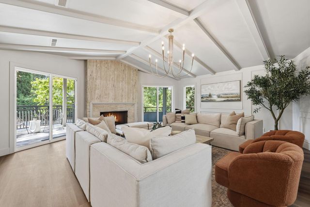 950 Somersby Way, Sacramento, CA 95864
