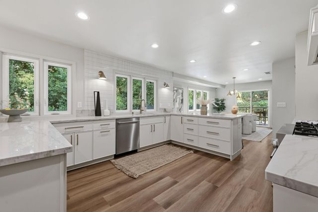 950 Somersby Way, Sacramento, CA 95864