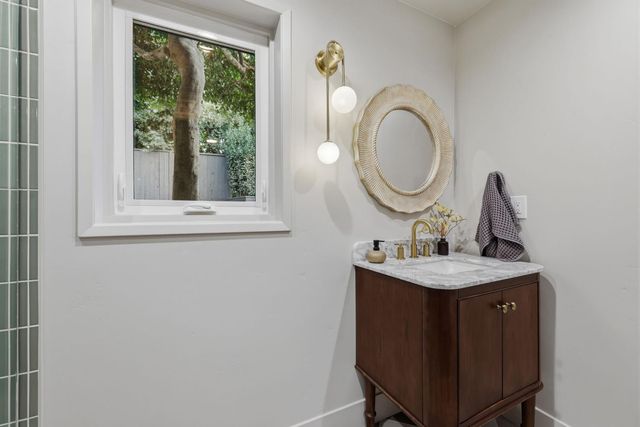 950 Somersby Way, Sacramento, CA 95864