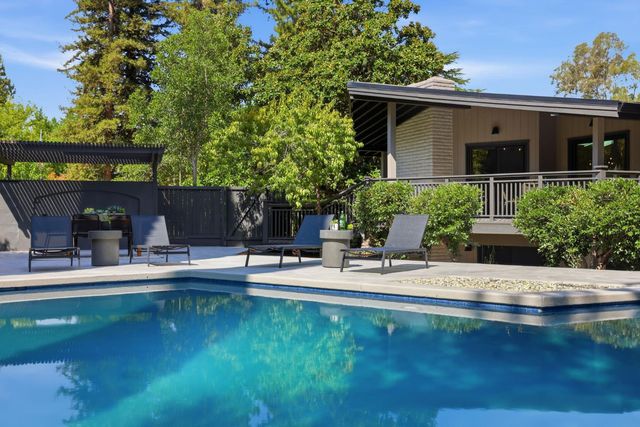 950 Somersby Way, Sacramento, CA 95864