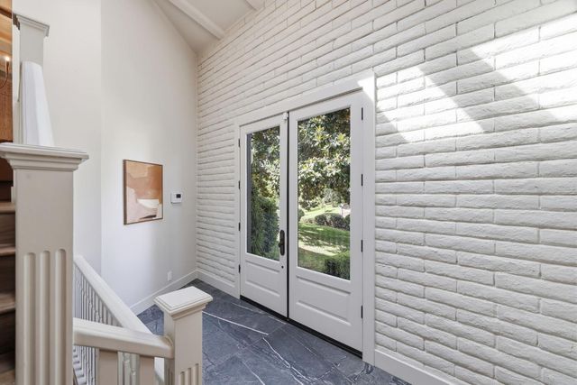 950 Somersby Way, Sacramento, CA 95864
