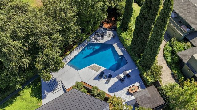 950 Somersby Way, Sacramento, CA 95864