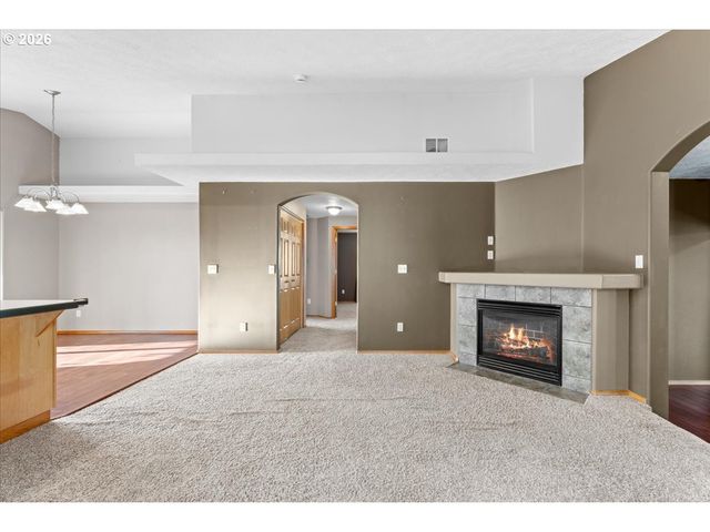 15653 JADE GLEN Ave, Sandy, OR 97055