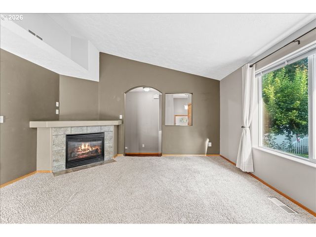15653 JADE GLEN Ave, Sandy, OR 97055