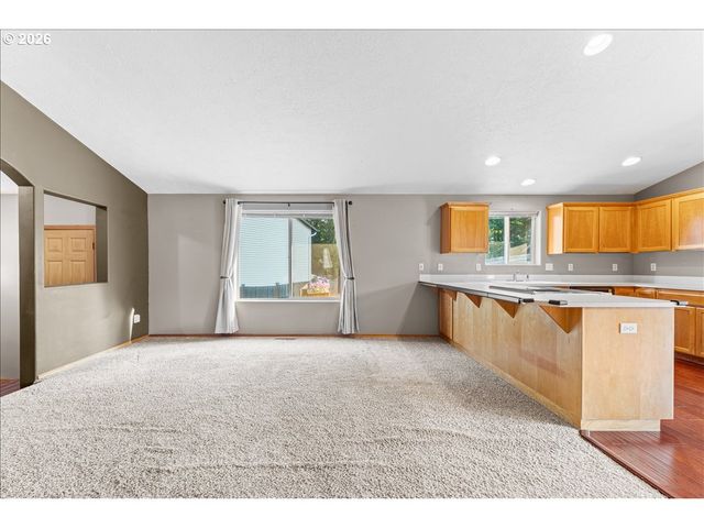 15653 JADE GLEN Ave, Sandy, OR 97055