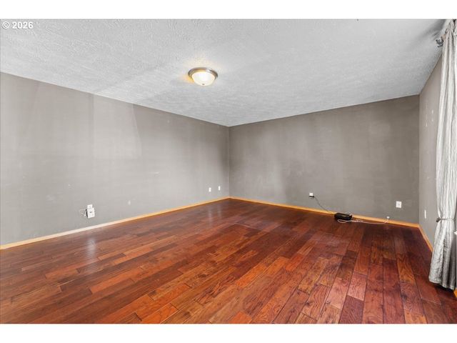 15653 JADE GLEN Ave, Sandy, OR 97055