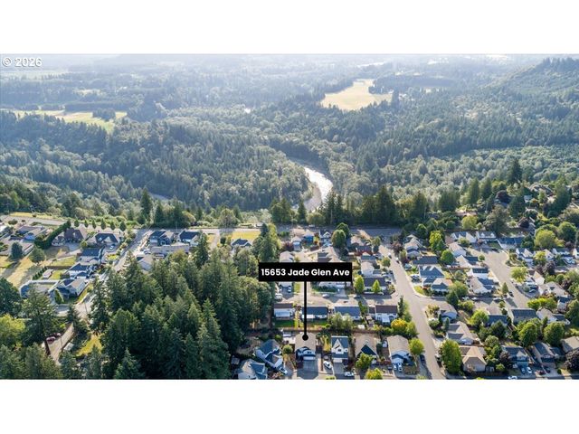 15653 JADE GLEN Ave, Sandy, OR 97055