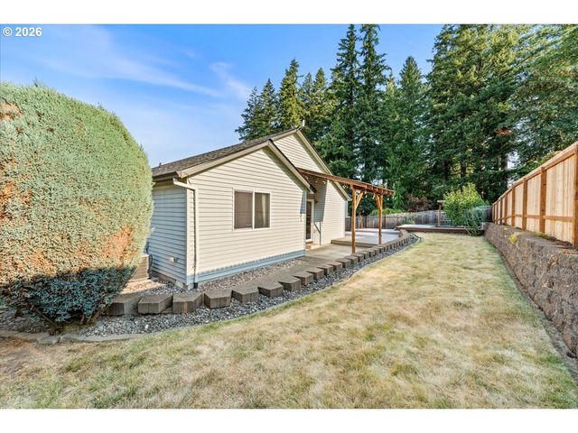 15653 JADE GLEN Ave, Sandy, OR 97055