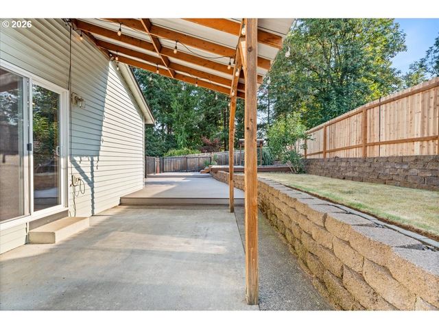 15653 JADE GLEN Ave, Sandy, OR 97055