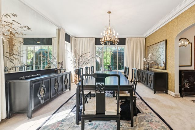 6731 S Cregier Avenue, Chicago, IL 60649