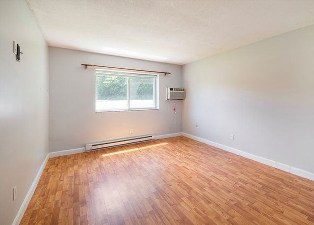 9 Weld St 14, Framingham, MA 01702