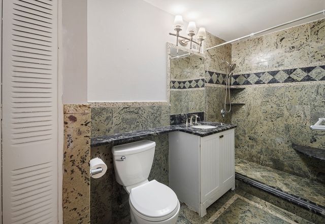 9 Weld St 14, Framingham, MA 01702