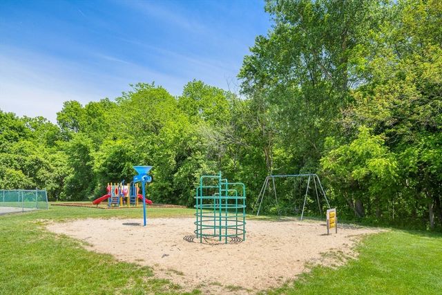 9 Weld St 14, Framingham, MA 01702