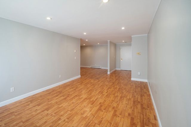 9 Weld St 14, Framingham, MA 01702