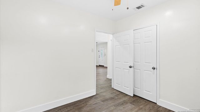 646 Ellor Dr, San Antonio, TX 78228