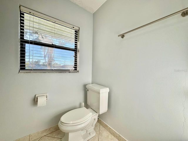 4112 BEACH DRIVE SE, St Petersburg, FL 33705